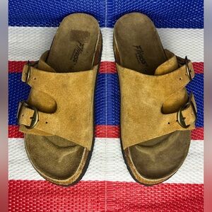 ✨🥳 NWOT - Flings - Zurich - Two Strap Brown Leather Sandals - Women’s Size 8